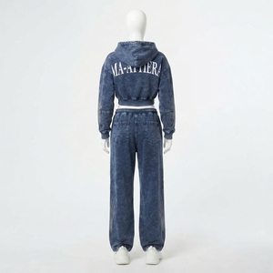 Conjunto de Sudadera Corta con Cremallera y Pantalones Anchos para Mujer, con Detalles Personalizados de Pedrería, Traje Deportivo de Dos Piezas - Product Image 3