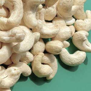 เม็ดมะม่วงหิมพานต์คั่วแบบเม็ดมะม่วงหิมพานต์ LP SP เม็ดมะม่วงหิมพานต์นำเข้าจากเวียดนามโรงงานในเวียดนาม - Product Image 1