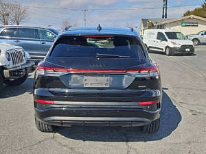 Audi Q4 e-tron 2023 USADO EN EXCELENTES CONDICIONES - Product Image 4
