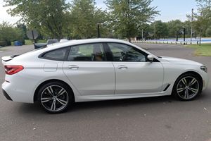BMW 640i xDrive Gran Turismo d'occasion 2018, conduite à gauche/droite - Product Image 2