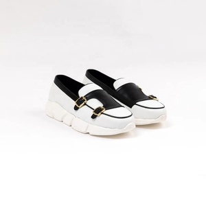 Sneakers de luxe italiennes pour hommes - Élégantes, à bout carré, en similicuir PU, légères, respirantes, pour l'été - Product Image 1