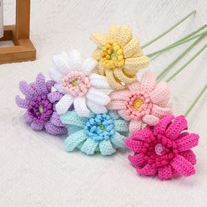 Fleur de Gerbera au crochet faite à la main, multicolore, mignonne, décoration d'intérieur, cadeau personnalisable, crochet afghan en gros - Product Image 2