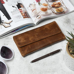 คลัทช์หนังแฟชั่นสีน้ำตาลเข้มแบบสั่งทำสำหรับสาวๆผลิตในอินเดีย - Product Image 3