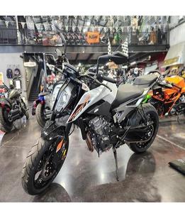 Moto de rue KT-M 790 Duke authentique, moteur DOHC, ABS en virage, ergonomie confortable OEM - Product Image 3