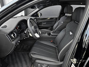 Certifié propre 2023 Bent.ley Bentayga EWB - Product Image 4