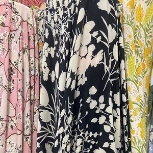 57/58 \ "Stock-17028 Poly Spandex Tela elástica tejida con estampado de doble crepé para uso en exteriores para niños y niñas - Product Image 2