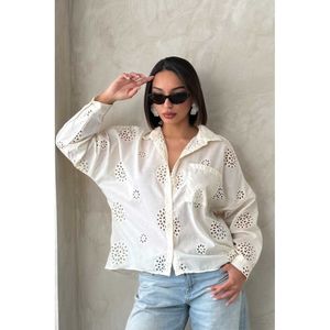Blusa y Camisa Bordada para Mujer, Diseño Elegante y Personalizable para Mayor Comodidad y Estilo - Product Image 4