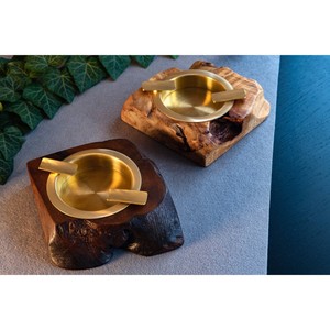 Cendrier à cigares en bois et en métal Live Edge Massive Ash TrayGift pour hommes grand-père noël anniversaire cigare accessoires - Product Image 1