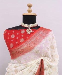 Magnifique saree en filet de mariée pour femme avec superbe broderie lourde et chemisier élégant prêt à l'emploi pour les mariages - Product Image 4