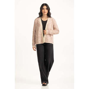 Pull en cachemire tricoté décontracté pour femme, style coréen, WM-SWT-WS24-059, saison automne, manches mi-longues, motif imprimé avec logo sur le devant - Product Image 3