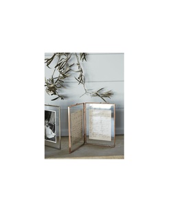 Marco de Fotos Metálico Cuadrado de Diseño para Decoración de Mesa de Interior Contemporánea con Fuerte Equilibrio Visual y Estilo - Product Image 6