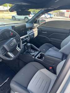 Toyota Tacoma TRD Sport 2024 Usada con Tracción en las 4 Ruedas - Product Image 5