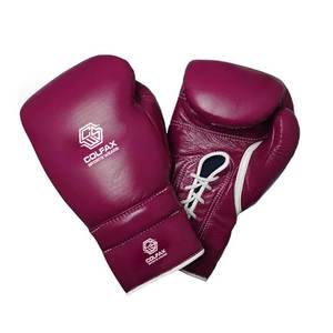 Conjunto Profesional de Boxeo en Cuero con Guantes, Protector de Cabeza y Protector Inguinal - Ecológico y Transpirable para Entrenamiento y Competición - Product Image 3