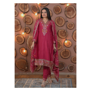 Traje de Chinon bordado de nuevo diseñador con impresionante trabajo de bordado de múltiples secuencias, perfecto para fiestas y ocasiones festivas - Product Image 1