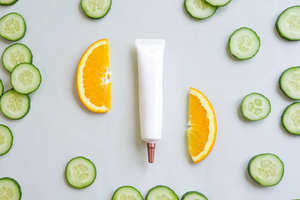 Crème Contour des Yeux Pro-Xylane Naturelle Éclaircissante Anti-Rides, Anti-Cernes et Anti-Poches à Prix Réduit pour Femmes - Product Image 6