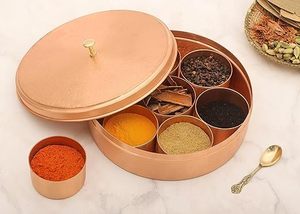 Belle boîte Masala en laiton en gros faite à la main 100% boîte de rangement d'épices en laiton de couleur dorée de l'Inde - Product Image 4