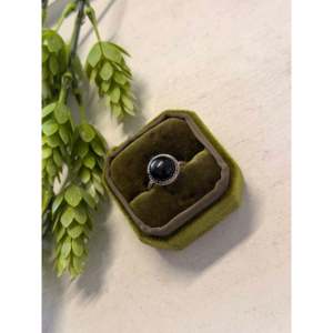 Navajo Handmade Onyx & Sterling Silver Boho <b>Statement</b> <b>Ring</b> Size 7.5 Natural Stone Inlay Bezel Setting Everyday Wear - Product Image 4