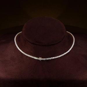 Collier Tennis en Diamant Moissanite Taille Ronde Édition Limitée avec Chaîne en Argent 925, Collier de Mariage pour Femme, Luxe et Tendance - Product Image 3