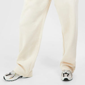 Ensemble de survêtement avec manches longues et fermeture éclair, prix de gros, design de haute qualité avec couleur unie, survêtement pour femmes à coupe courte 2026 - Product Image 4