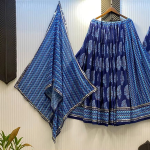 Nouveau concepteur lourd Navratri spécial Polly Rayon imprimé numérique Lehenga & Choli avec Mal Mal coton imprimé et miroir travail Dupatta - Product Image 1