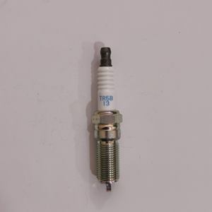 NGKスパークプラグ純正イリジウムオートエンジンシステム4559 TR5B-13 フォードフォーカス（DAW、DBW）、フォーカスサルーン（DFW）、1219309用 - Product Image 4