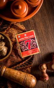 JMK Pitu Laos Mezcla de Bebida Herbal Indonesiana 7g, Mezcla Natural Jamu para el Confort de las Articulaciones - Product Image 4