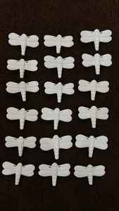 Broches de hueso tallados a mano étnicos hechos a medida para chaquetas y bufandas. Ideal entusiastas de la moda y coleccionistas de joyería hecha a mano - Product Image 4