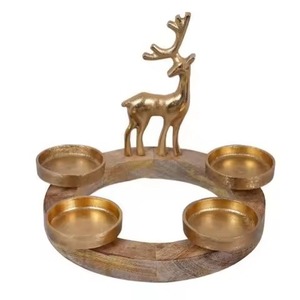 Décoration de table de Noël élégante pièce maîtresse étoile en métal doré pour maison de vacances et salle à manger - Product Image 2