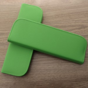 กระเป๋ากรรไกรหนังสีเขียวแบบพกพาพับเก็บได้กันน้ำสำหรับช่างตัดผมและเครื่องมือดูแลสัตว์เลี้ยง - Product Image 5