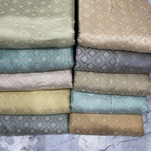 Tissu jacquard de brocart sophistiqué pour vêtements de cérémonie Tentures de luxe et rembourrage de meubles Offres en gros - Product Image 1