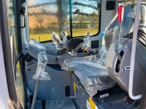 Nueva Miniexcavadora TAKEUCHI TB216 con Cilindro Hidráulico Eaton y Alta Potencia de Excavación - Product Image 6