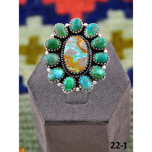 Anillo Ajustable Hecho a Mano en el Suroeste con Turquesa Royston y Engaste de Plata de Ley para Regalo - Product Image 4