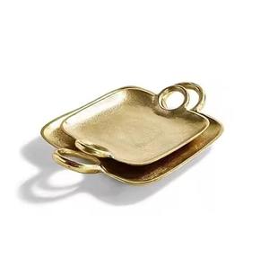 Bandeja de Servicio de Metal Premium Diseñada para Uso en Hostelería y Presentación de Mesa Refinada - Product Image 5