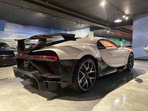 Bugatti Chiron Pur Sport Usado del 2022 - Product Image 4