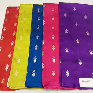 Saree élégant en soie pure 100% d'Inde, vêtements ethniques de luxe fabriqués à la main pour les mariages, les festivals et les célébrations spéciales - Product Image 1