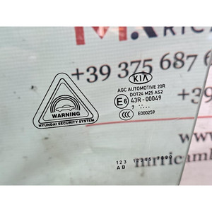 Vitre avant gauche inférieure KIA Sportage Série 82410F1000 D4FD (16>21) - Product Image 4