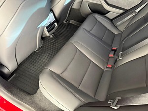 รถเทสล่า โมเดล 3 ลองจ์เรนจ์ ปี 2024 ที่ผ่านการรับรองความสะอาดและสภาพดี - Product Image 2