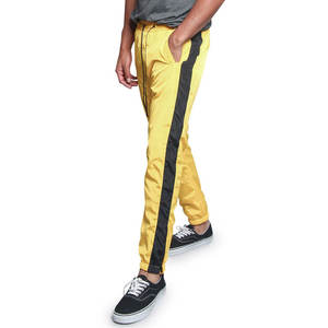 Pantalon de jogging en nylon pour homme personnalisé, coupe tactique coupe-vent avec logo imprimé sur mesure, pantalon de survêtement décontracté évasé - Product Image 5