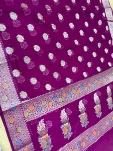 Saris en soie brocart tissé à la main personnalisé en tissus de soie pure avec des motifs complexes idéal pour la revente - Product Image 6