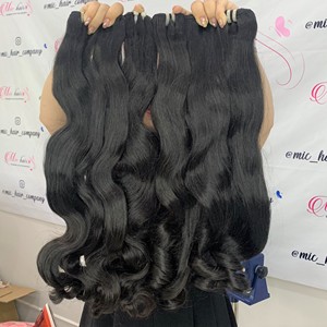 Lâche ONDULÉ NATUREL NOIR REMY 100% VIERGE CUTICULE ALIGNÉ LISSE SOYEUX TISSU DE CHEVEUX DE DONNEUR D'USINE EXTENSIONS DE CHEVEUX HUMAINS - Product Image 3
