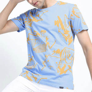 Camiseta personalizada para hombre con estampado gráfico elegante, material suave transpirable para uso diario. - Product Image 3