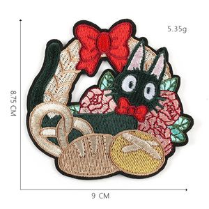 Tissu en fer personnalisé pour vêtements avec broderie faite à la main Délai de livraison rapide Dentelle en forme de coeur et PVC Pcs/vrac pour la décoration - Product Image 4