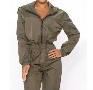 ชุดวินด์เบรกเกอร์พิมพ์ลายยอดนิยมสำหรับผู้ชาย ระบายอากาศได้ดี สกรีนโลโก้ได้ตามต้องการ ขายดี สวมใส่สบาย มีฮู้ด น้ำหนักเบา เป็นมิตรกับสิ่งแวดล้อม เหมาะสำหรับสวมใส่ลำลอง - Product Image 6