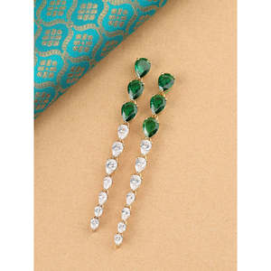 Boucles d'oreilles tendance en argent sterling doré avec émeraudes et diamants, pierres de 11,1 carats - Product Image 3