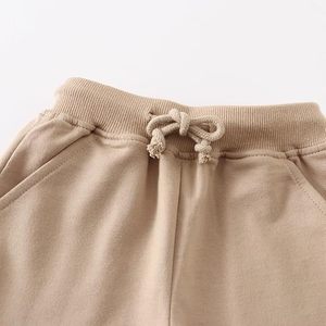 Short de survêtement épais en éponge française pour enfants Short de survêtement écologique à séchage rapide avec cordon de serrage taille élastique en molleton Short de survêtement pour enfants - Product Image 3
