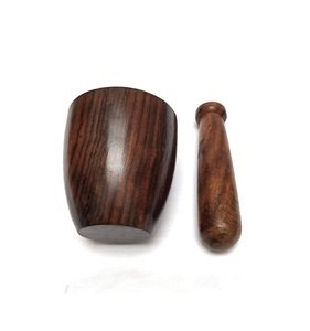 Mortier et pilon en bois faits à la main pour graines assaisonnement médicaments à l'ail et herbes broyeur et produit Offre Spéciale - Product Image 1