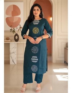 Conjunto de Dos Piezas Laxmi Lifestyle para Mujer, Ropa Tradicional India, Algodón Dhabu Natural Premium con Estampado Metálico, Lavable, para Fiestas y Uso Diario - Product Image 1