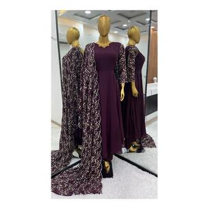 Haute Sur Demande Femmes Survêtement Robe pour Longue Fête Robe de Mariée avec Bas et Dupatta Disponible au Prix de Gros - Product Image 1