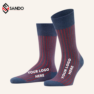 Robe pour hommes personnalisée Chaussettes en coton Chaussettes contre les mauvaises herbes Usine Fabricant OEM Tricot coloré Logo personnalisé Femmes et hommes Décontracté - Product Image 3