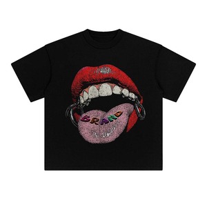 Camiseta Boxy para Mujer, Algodón Premium Suave y Grueso, Estampado Gráfico de Labios DTG, Logotipo Personalizado, Camiseta Urbana, Camiseta Boxy 100% Algodón para Mujer - Product Image 2